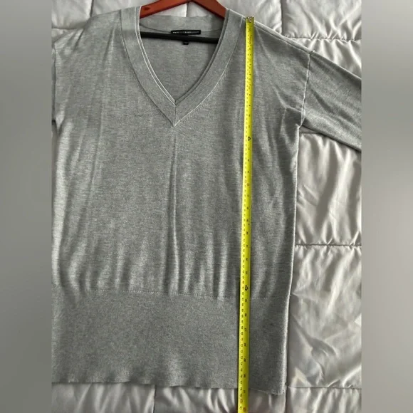 White House Black Market Gray V-Neck Cashmere Blend Sweater – Size L - Picture 11 of 14